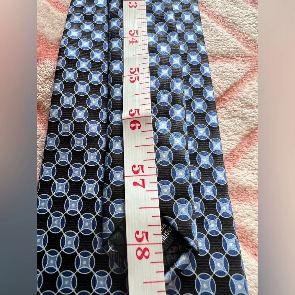 #21 Perry Ellis Portfolio Tie